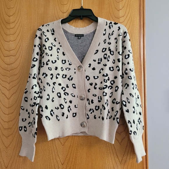 Never worn!! 25$ - Picture 1 of 1